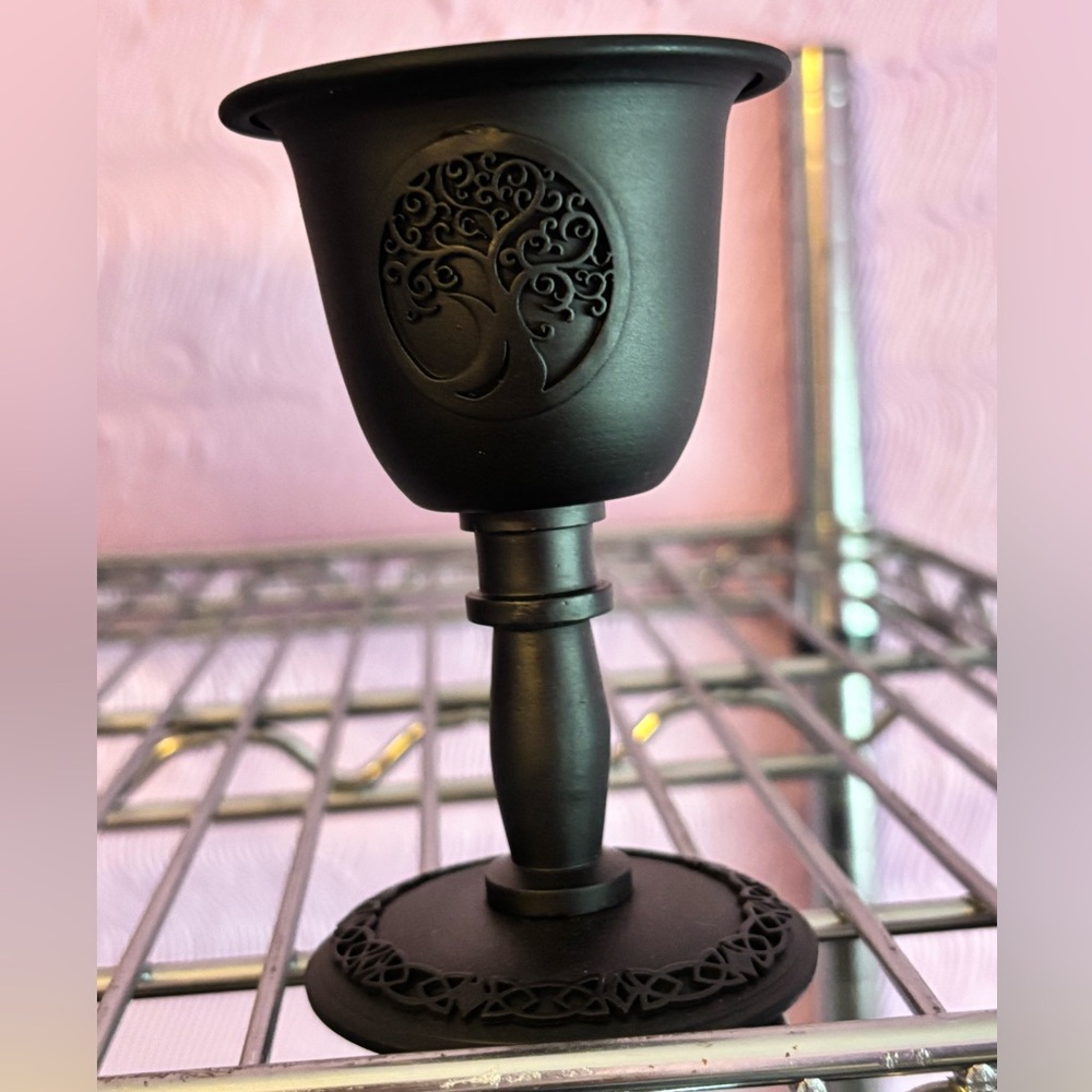 Aura’s Oddities and Black Tree of Life Chalice (Small)
